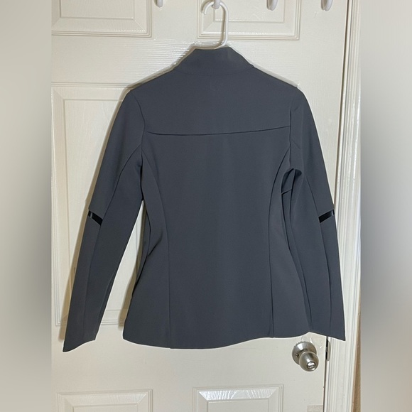 OGIO ® Ladies Exaction Soft Shell Jacket XS​​​​​​​​​ - Picture 9 of 13